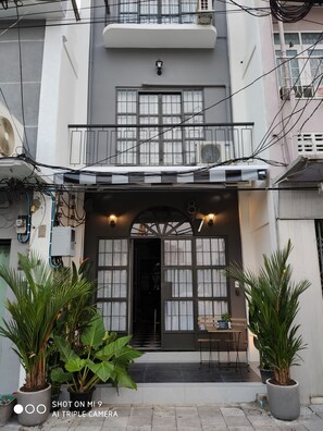 Front of property - 87 Oldtown @ River Pier (Bangkok)