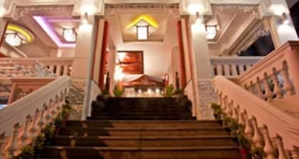 Nathalie's Vung Tau Restaurant & Hotel