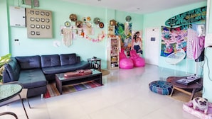 Front of property - The Lantine Hostel (Patong)