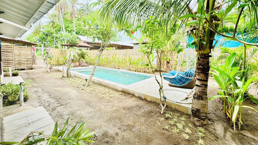 The This-Kon Gili Meno