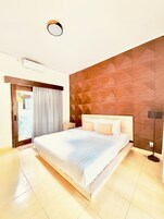 高级房 | 迷你吧、免费 WiFi、床单