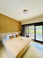 高级房 | 迷你吧、免费 WiFi、床单