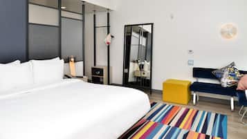 Hypo-allergenic bedding, in-room safe, desk, laptop workspace