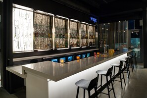 Bar (on property) - Aloft by Marriott Charlotte Airport (Charlotte)