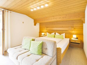 1 bedroom, WiFi, bed sheets