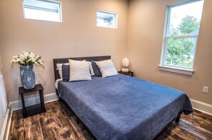 5 chambres, fer et planche à repasser, Wi-Fi gratuit, draps fournis