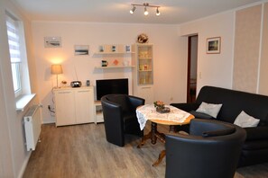 Unclassified image, 2 of 10, button