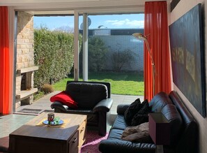 Televisie en een open haard