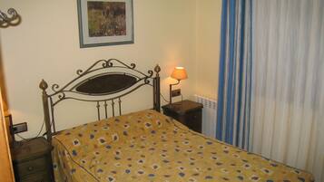 1 makuuhuone, silitysrauta/-lauta, Wi-Fi, vuodevaatteet