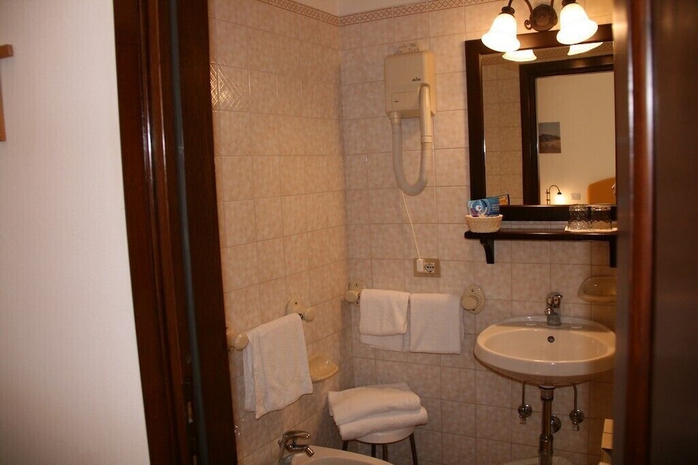 Meublé Il Riccio by null