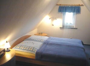 1 Schlafzimmer, Reisekinderbett, WLAN, Bettwäsche
