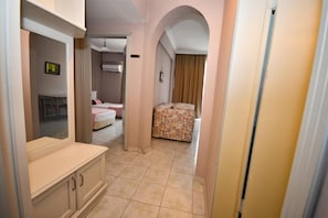 Family Apartment, 2 Bedrooms, Non Smoking, Beachfront | 2 bedrooms, minibar, iron/ironing board, bed sheets - Pasahan Apart (Marmaris)