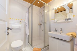 Apartment 2 | Bathroom