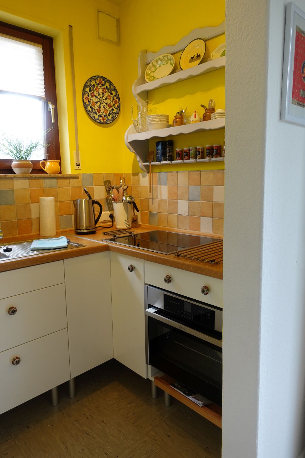 Réfrigérateur, four, plaque de cuisson, lave-vaisselle