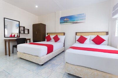 3j's And K Apartment