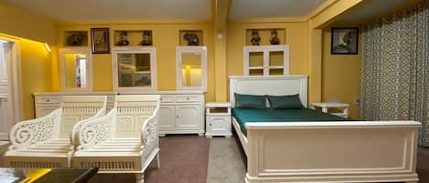 5 bedrooms, WiFi