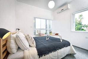 3 chambres, fer et planche Ă repasser