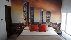 Studio | Iron/ironing board, cribs (free), WiFi (free), bed sheets - Arizonica Suites (Madrid)
