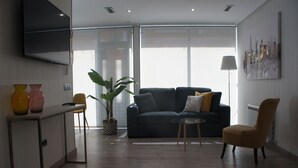 Loft, 2 Bedrooms, Balcony | Living area | Flat-screen TV - Arizonica Suites (Madrid)