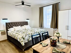 Departamento Confort, 2 habitaciones, planta baja | Escritorio, cortinas blackout, cunas gratuitas y wifi gratis 