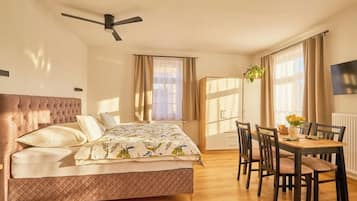 Apartment QUEEN | Tirai kedap cahaya, Wi-Fi gratis, dan seprai linen