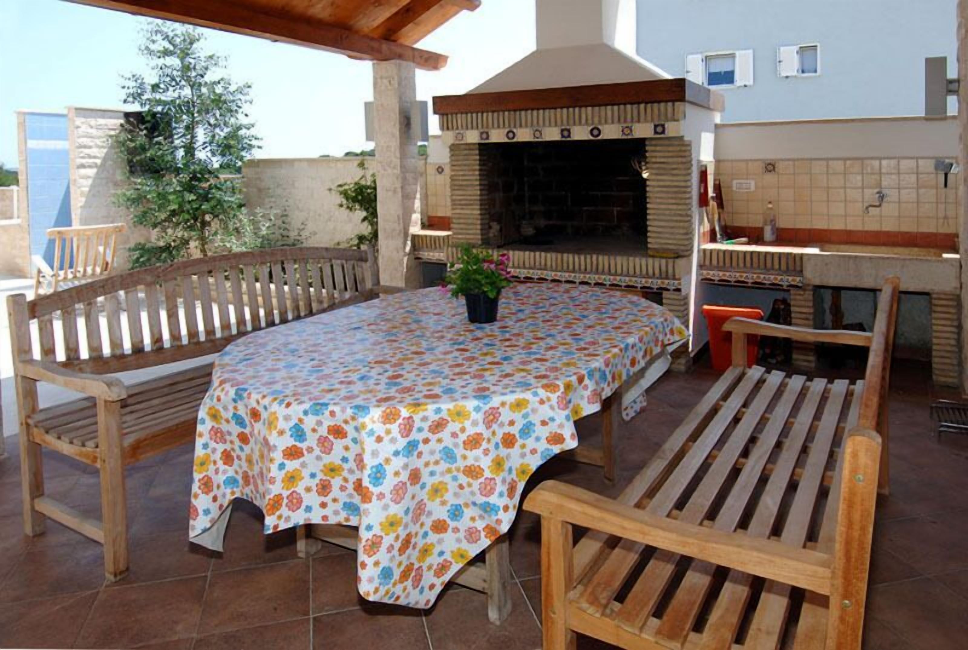 Grill-/Picknickplatz