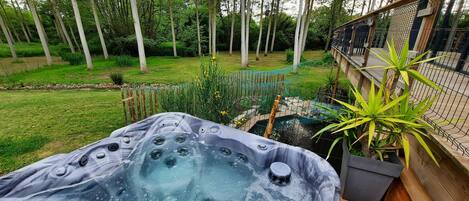 室外 SPA 浴池