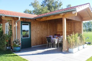 Outdoor dining - Apartment 1 in the beautiful Gutenberg / Ostallgäu (Gutenberg)