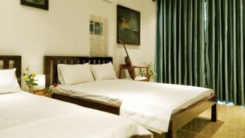 1 bedroom, desk, soundproofing, iron/ironing board