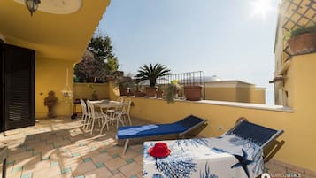 House, 2 Bedrooms, Smoking, Terrace | Terrace/patio