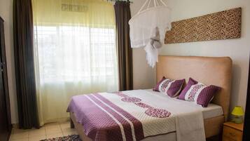 Free WiFi, bed sheets