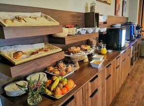 Daily continental breakfast for a fee