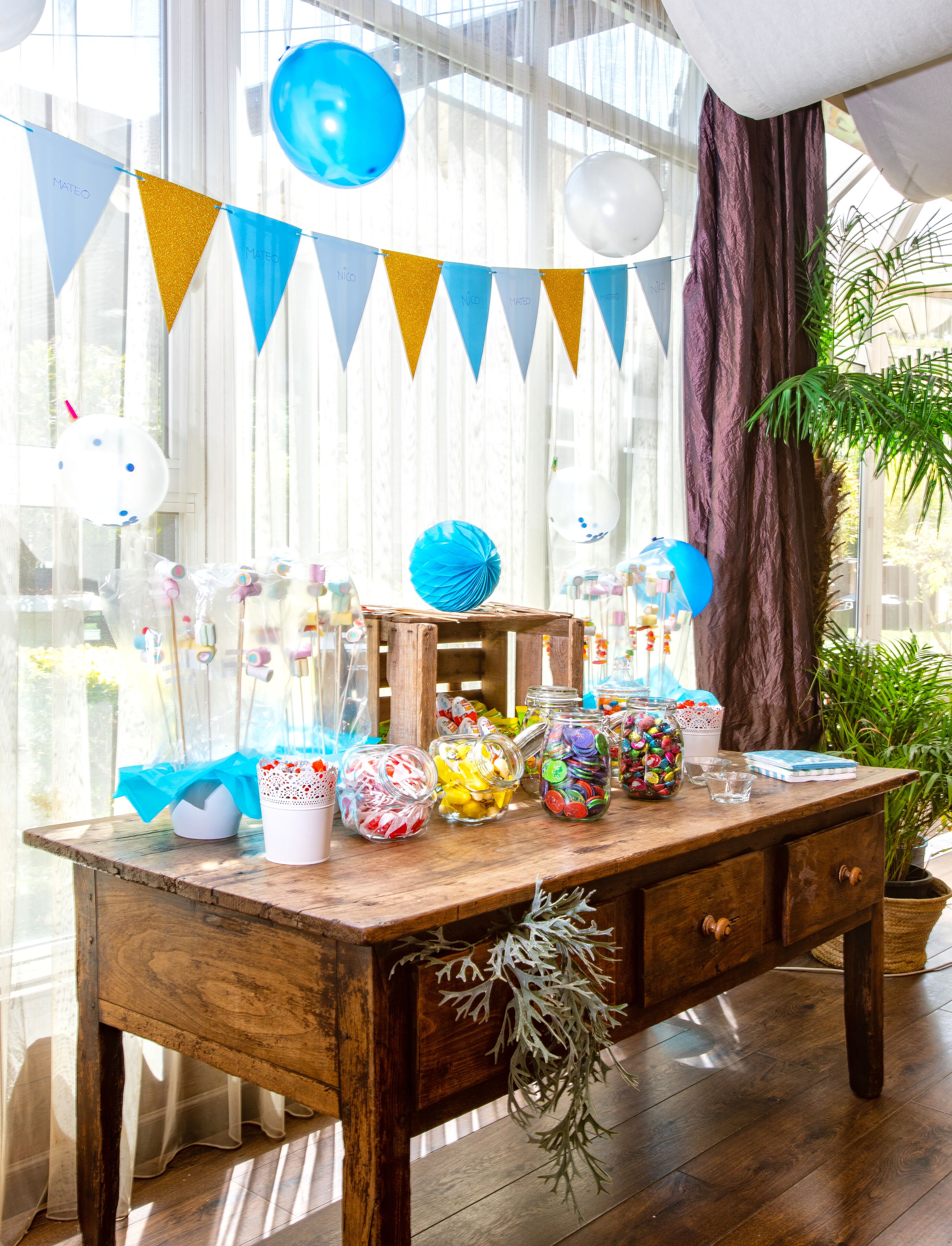 breakfast, lunch, dinner served; spanish cuisine