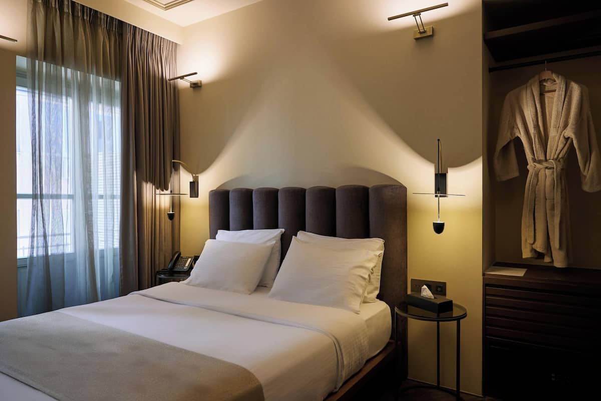 Standard Athenian Room | Egyptian cotton sheets, premium bedding, minibar, in-room safe