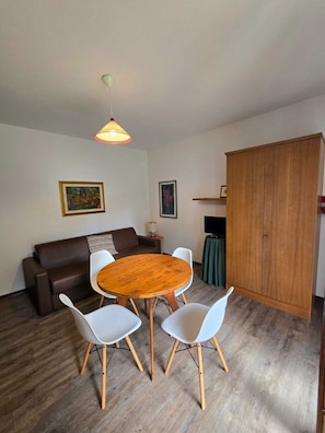 Standard Apartment, 1 Bedroom, Ground Floor | Private kitchen | Full-size fridge, stovetop, highchair, cookware/dishes/utensils - Casa Ornella (Pieve di Ledro)