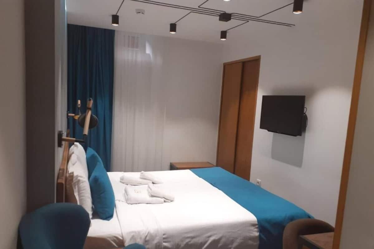 Economy Double or Twin Room | Premium bedding, minibar, in-room safe, desk