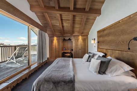 Suite (Everest) | Desk, soundproofing, iron/ironing board, free WiFi