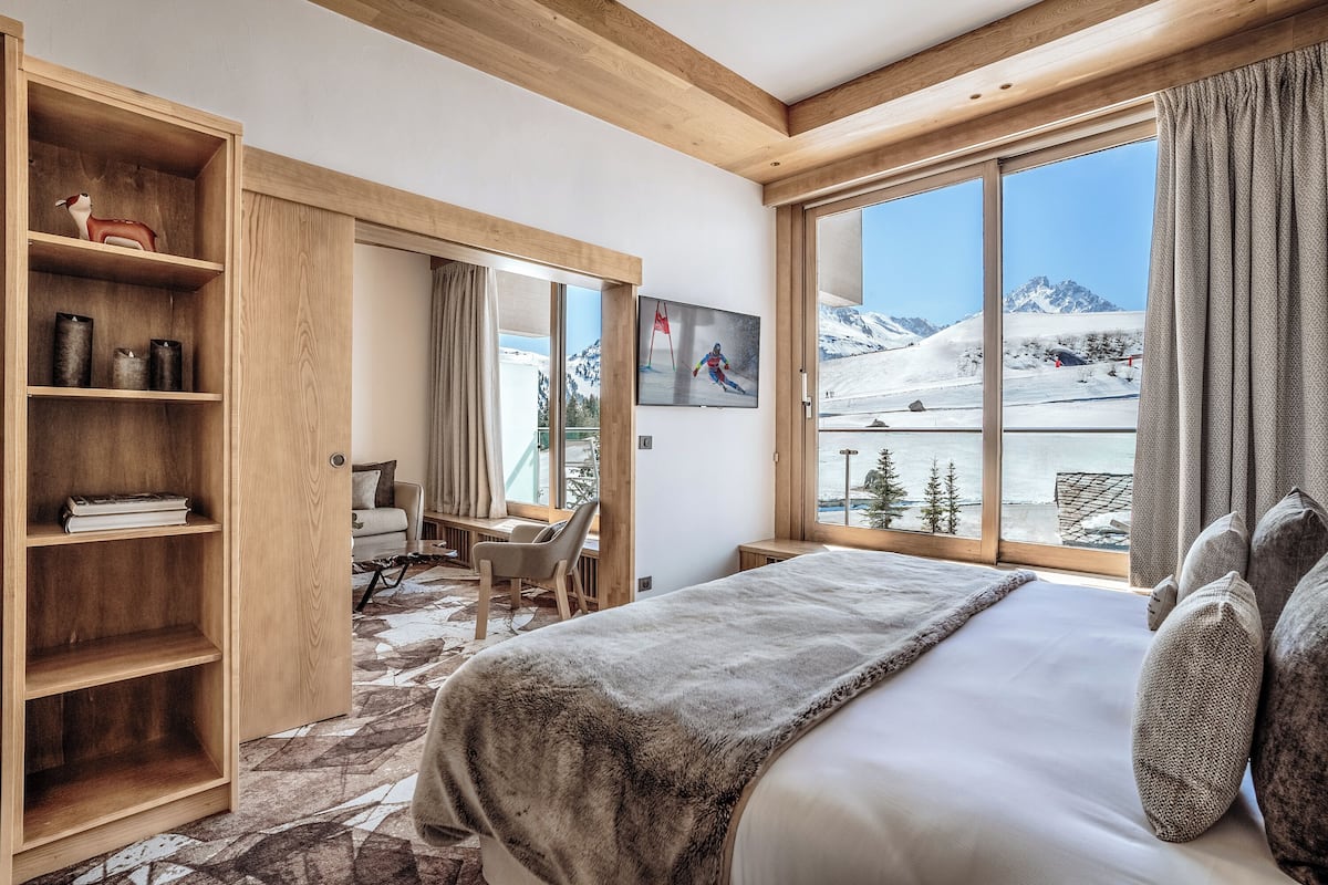 Suite (Annapurna)