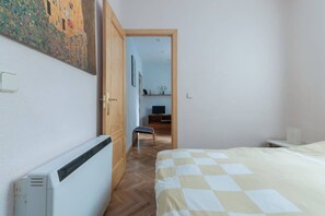 1 camera, una scrivania, ferro/asse da stiro, Wi-Fi