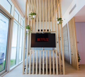 1 slaapkamer, een strijkplank/strijkijzer, wifi, beddengoed