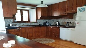 Villa, 2 Bedrooms, Private Pool | Private kitchen