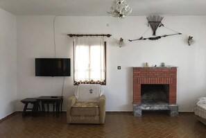 Villa | Vardagsrum | LCD-tv