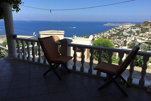 Balcony - BO105 by Villaofsummer Bodrum Gumusluk (Bodrum)