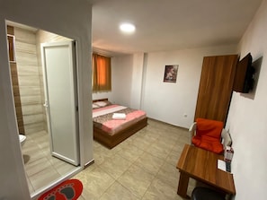 Double or Twin Room | Living area | Flat-screen TV - Motel Atika (Skopje)