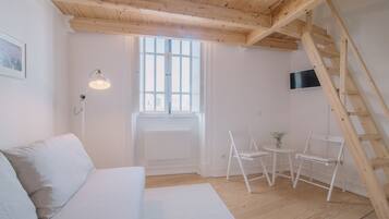 Premium Double Room | Blackout drapes, soundproofing, iron/ironing board, free WiFi