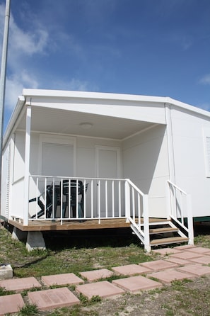 Family Bungalow, 2 Bedrooms | Balcony - Urban Art Camping by Campigir (Peniche)