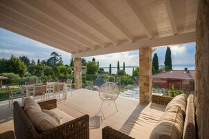 Apartamento ejecutivo (MAISON DU LAC D) | Terraza o patio