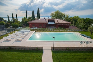 Seasonal outdoor pool, sun loungers - Maison du lac appartamenti (Lazise)
