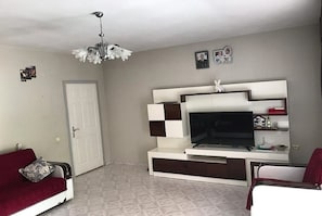 Villa, 4 Bedrooms | Living room
