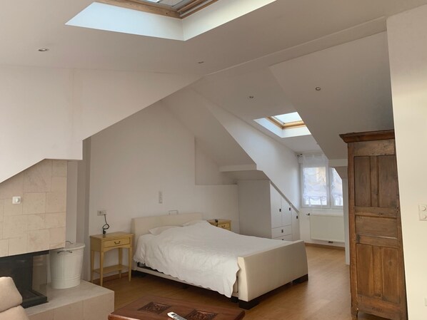 1 bedroom, in-room safe, iron/ironing board, WiFi